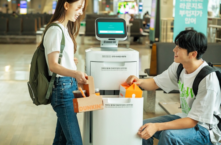 Роботы-курьеры доставят кофе и выпечку в аэропорту Инчхона