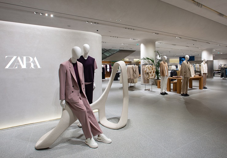 ZARA открывает в Катаре магазин с умными примерочными и кассами самообслуживания