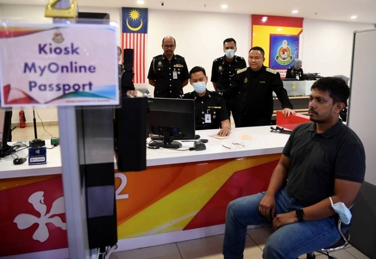 В Малайзии установили киоск MyOnline Passport для получения загранпаспортов  