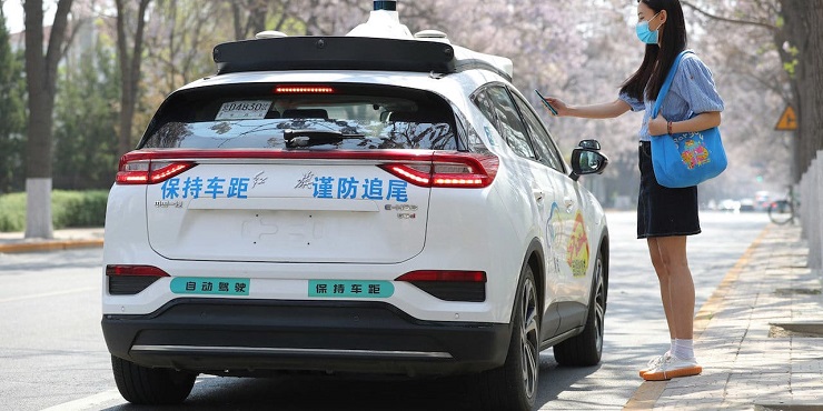 Роботакси Baidu захватили 10% рынка такси в пригороде Пекина