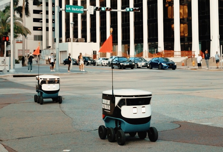 Uber Eats будет использовать роботов для доставки еды в Майами