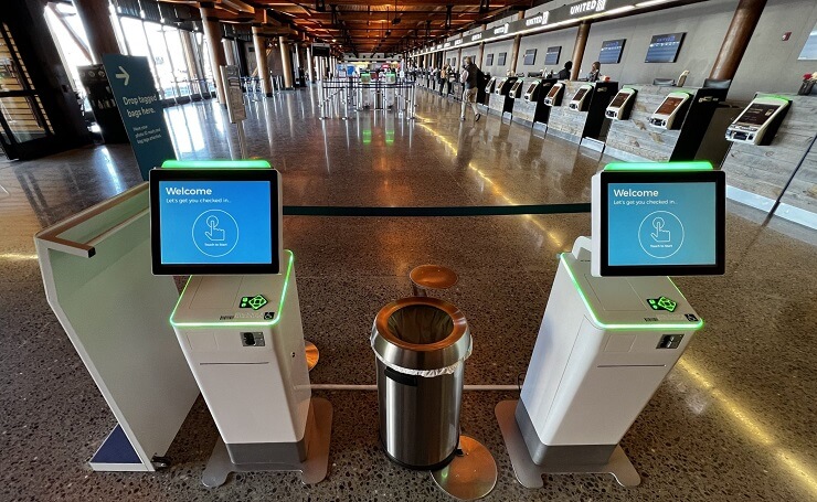 Embross внедрил киоски саморегистрации в трех аэропортах США