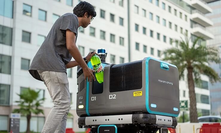 Роботы-курьеры Ottobot революционизируют доставку «последней мили»