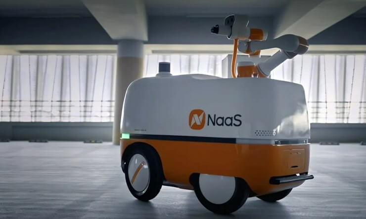 NaaS Technology разработала робота для зарядки электромобилей 