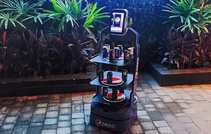 PepsiCo применяет китайских сервисных роботов в промо мероприятиях