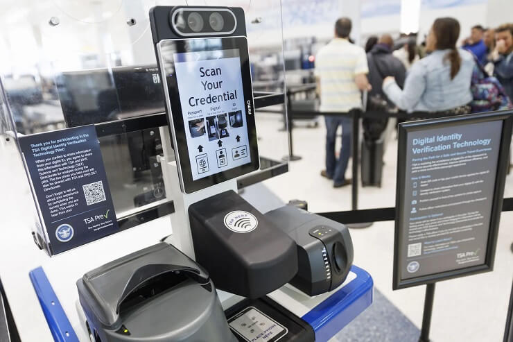 Биометрическую проверку пассажиров активно внедряют аэропорты США 