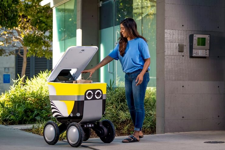 Serve Robotics поставит роботов-курьеров для сервиса Uber Eats