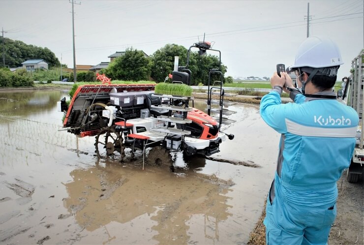 В Японии роботы с ИИ произвели революцию в выращивании риса