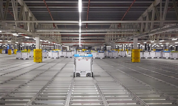 Британский онлайн магазин Ocado запустил первый роботизированный склад в Азии