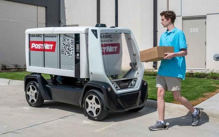Clevon тестирует беспилотную роботизированную доставку посылок в Нортлейке
