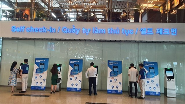 Киоски саморегистрации запустили в международном аэропорту Дананг