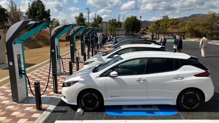 Япония планирует удвоить количество ЭЗС для электромобилей