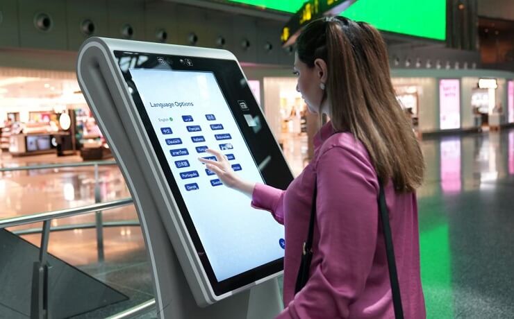 Аэропорт DOH представляет цифровые киоски помощи пассажирам