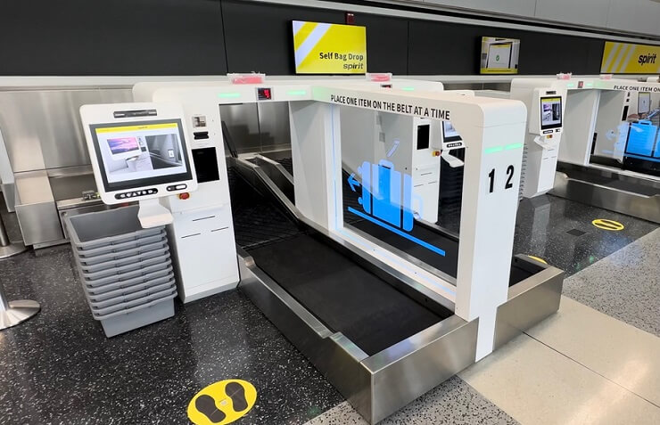 Spirit Airlines запускает киоски саморегистрации и сдачи багажа в аэропорту Детройта