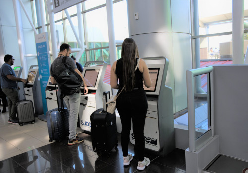 Международный аэропорт Коста-Рики внедряет киоски саморегистрации