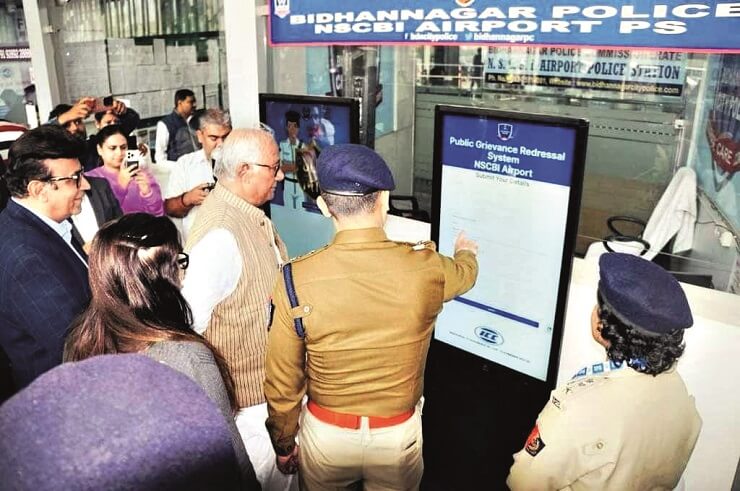 Индийская полиция установила киоски самообслуживания в аэропорту Калькутты