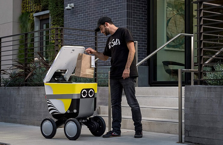 Magna International будет производить больше роботов-доставщиков Serve