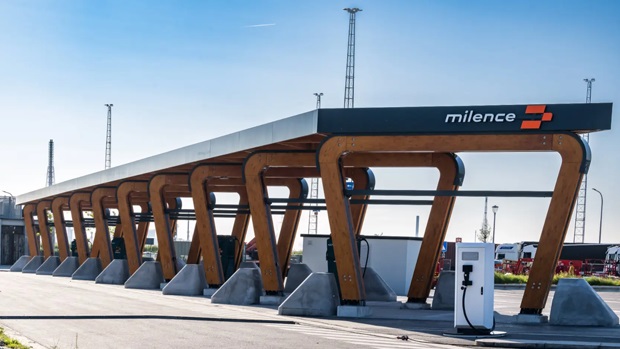 Milence открывает одну из крупнейших в Европе точек зарядки электромобилей