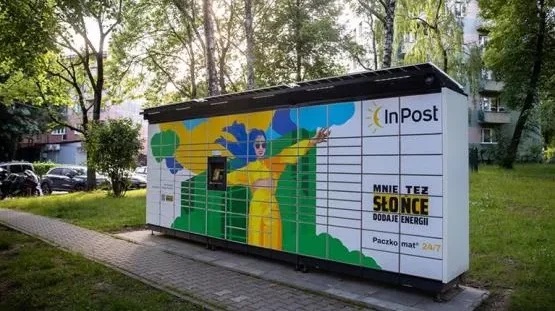InPost тестирует почтоматы на солнечных батареях
