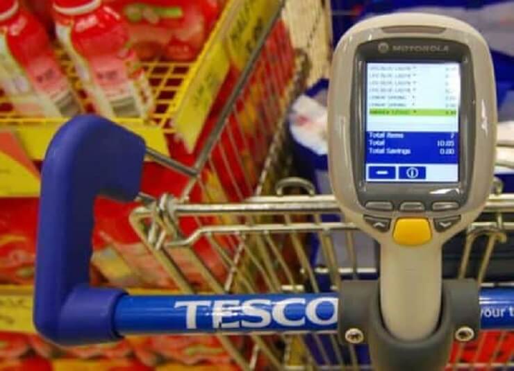 Tesco запустит в магазинах геотаргетированную рекламу на сканерах Scan as you Shop