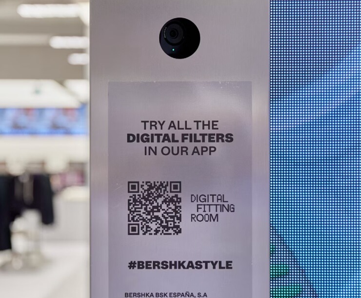 Bershka открывает технологичный магазин с кассами самообслуживания и дополненной реальностью в Манчестере