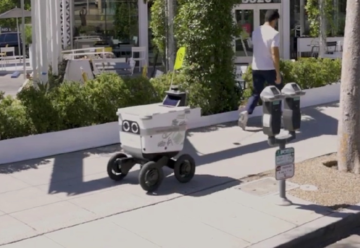 Serve Robotics выводит доставку еды на новый уровень