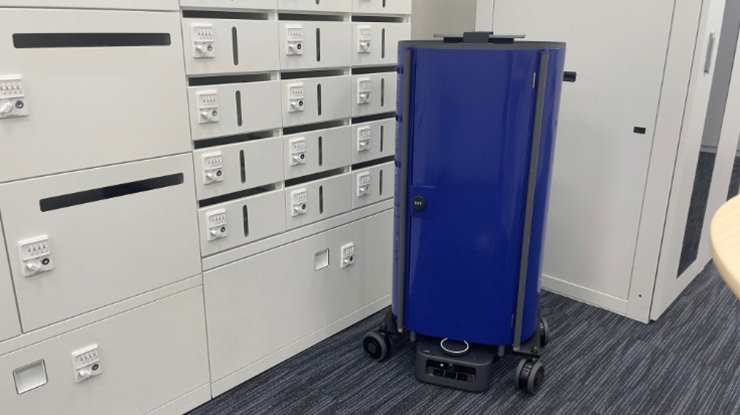 Японцы используют роботов для доставки почты внутри офисных зданий