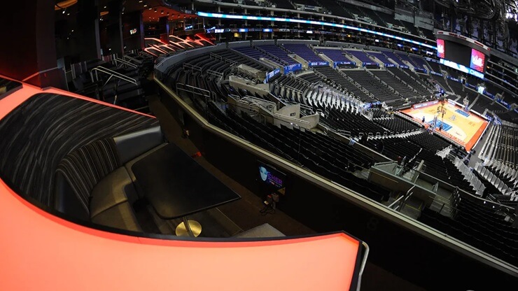 Как автоматы с едой и напитками формируют спортивную культуру болельщиков