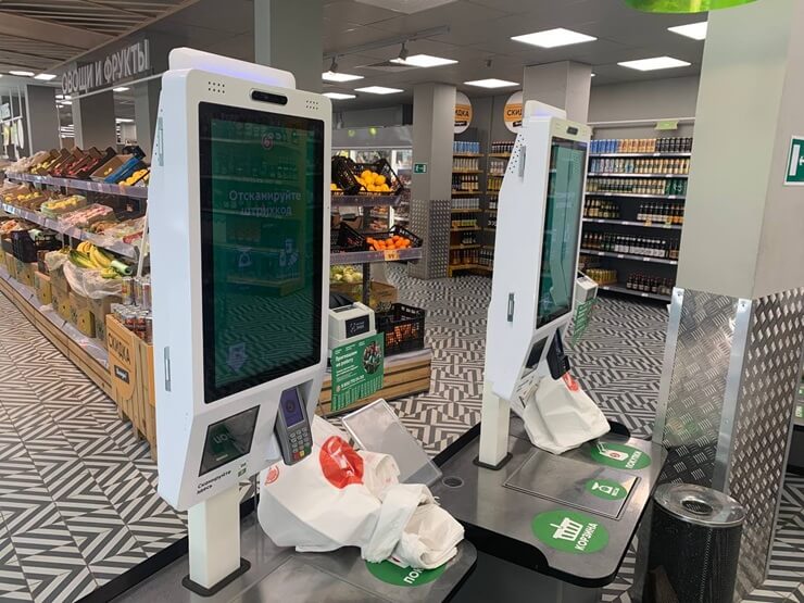 Биометрия на кассах самообслуживания проверит возраст покупателей в России уже этой осенью
