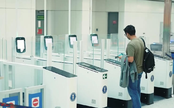 Биометрические киоски упростят пограничный контроль в индийском аэропорту Кочи