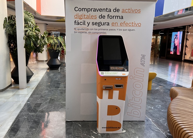 Мировая сеть криптоматов снова растет