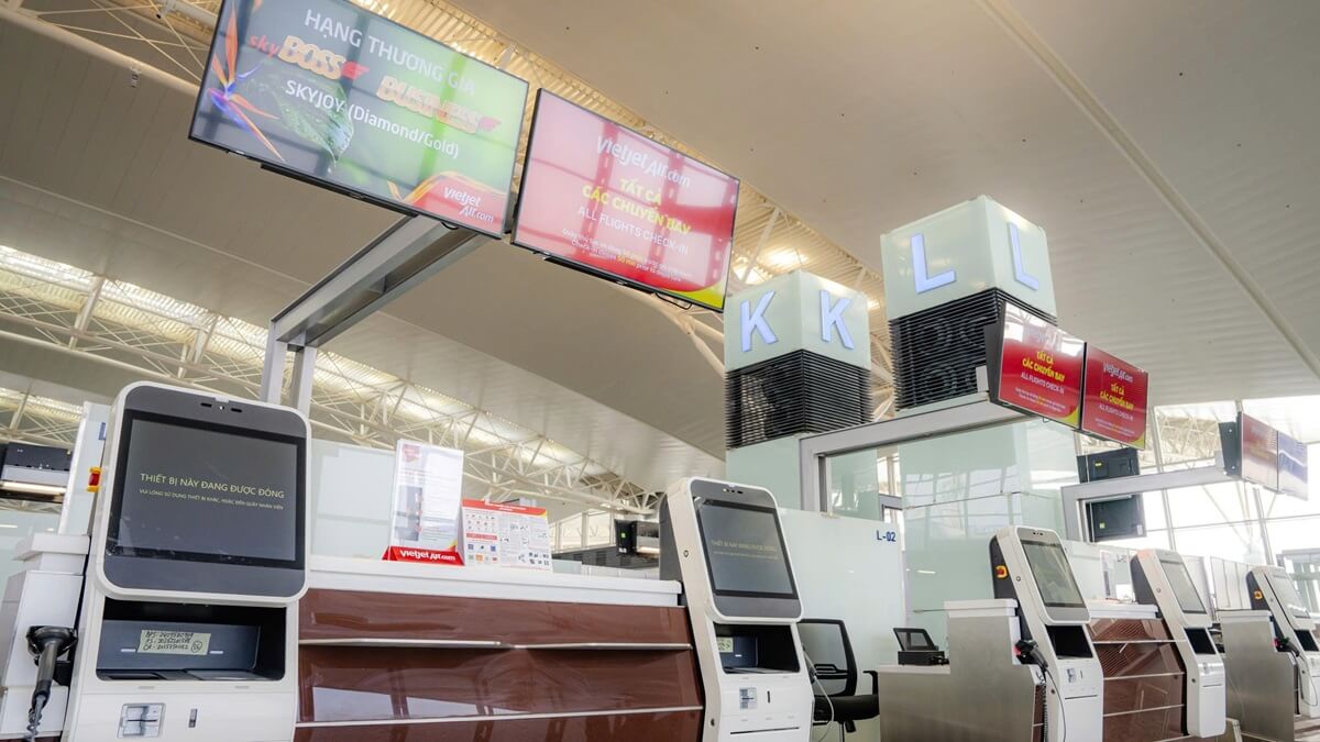 Вьетнамский аэропорт Нойбай обновил киоски саморегистрации пассажиров и багажа