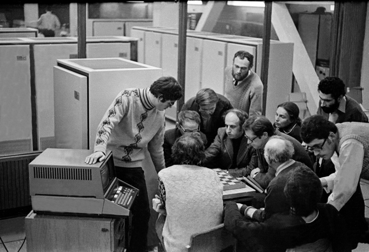 Момент истины для искусственного интеллекта: 50 лет назад ИИ впервые открыл новое, недоступное человеку