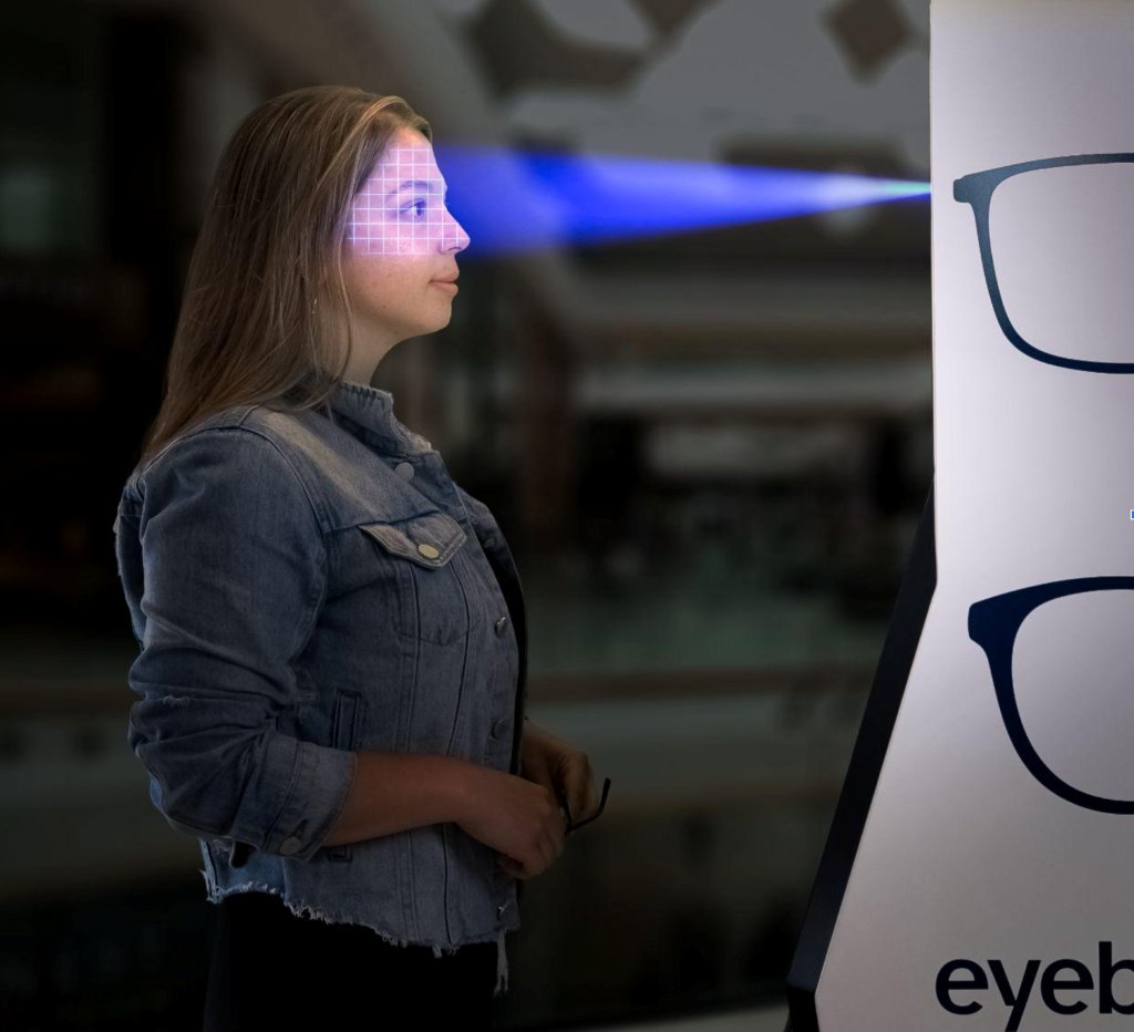 Walmart и Sam's Club внедряют киоски для проверки зрения «Eye Bot» в 16 своих магазинах