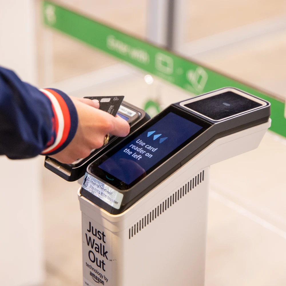 Amazon закроет все свои магазины формата Amazon Go 