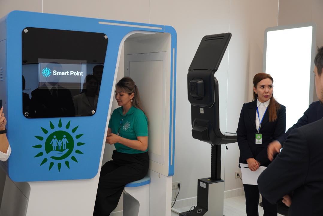 В Астане открыли цифровой офис госуслуг нового формата Smart Point