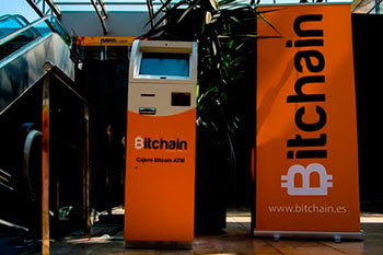 Испанская компания «Bitchain» установила в Афинах биткоин банкомат