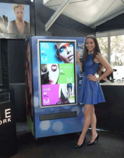 Maybelline представила свой первый торговый автомат с сенсорным экраном
