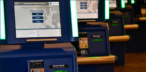 Автоматизированные паспортные киоски установили в пяти аэропортах Испании