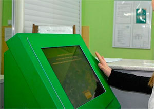 В 30 школьных столовых Петербурга заработают биометрические терминалы оплаты