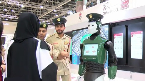 Робота полицейского представили на выставке GITEX в Дубае