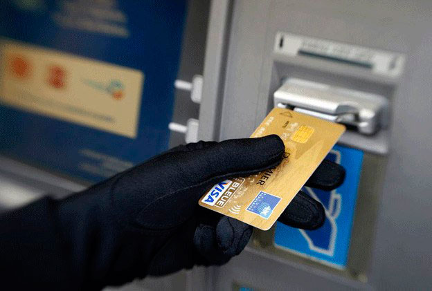 Хакеры украли  250 млн руб. из банкоматов российских банков с помощью новой схемы «АТМ-реверс»