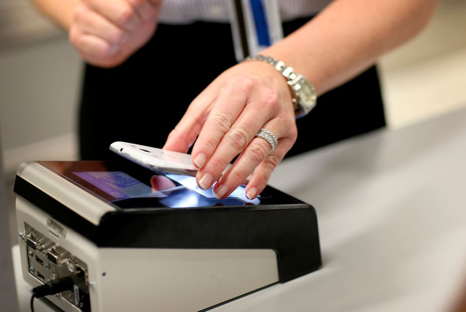 Опыт автоматизации паспортного контроля в аэропортах