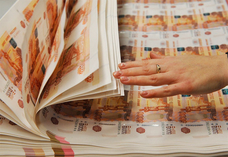 Банк России выпустит банкноты номиналом 200 и 2000 рублей в 2017 году