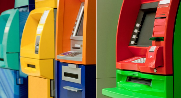 Правительство ограничит госзакупки банкоматов и кассовых терминалов иностранного производства