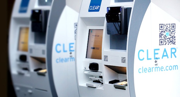 Аэропорт Детройта внедряет биометрические киоски проверки пассажиров 