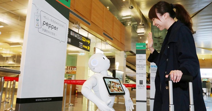 Авиакомпания «EVA Air» внедряет роботизированное обслуживание клиентов в аэропортах Суншань и Таоюань