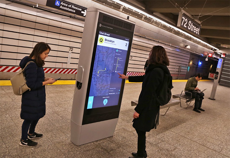 Метрополитен Нью-Йорка обновляет интерактивные информационные киоски для пассажиров 