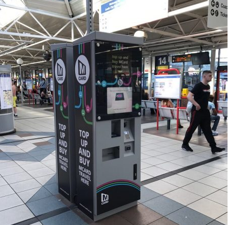В Великобритании внедряют новые билетные автоматы на автобусных и ж/д станциях