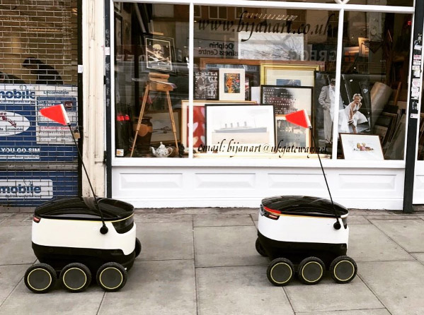 В Эстонии легализую доставку с помощью роботов-курьеров